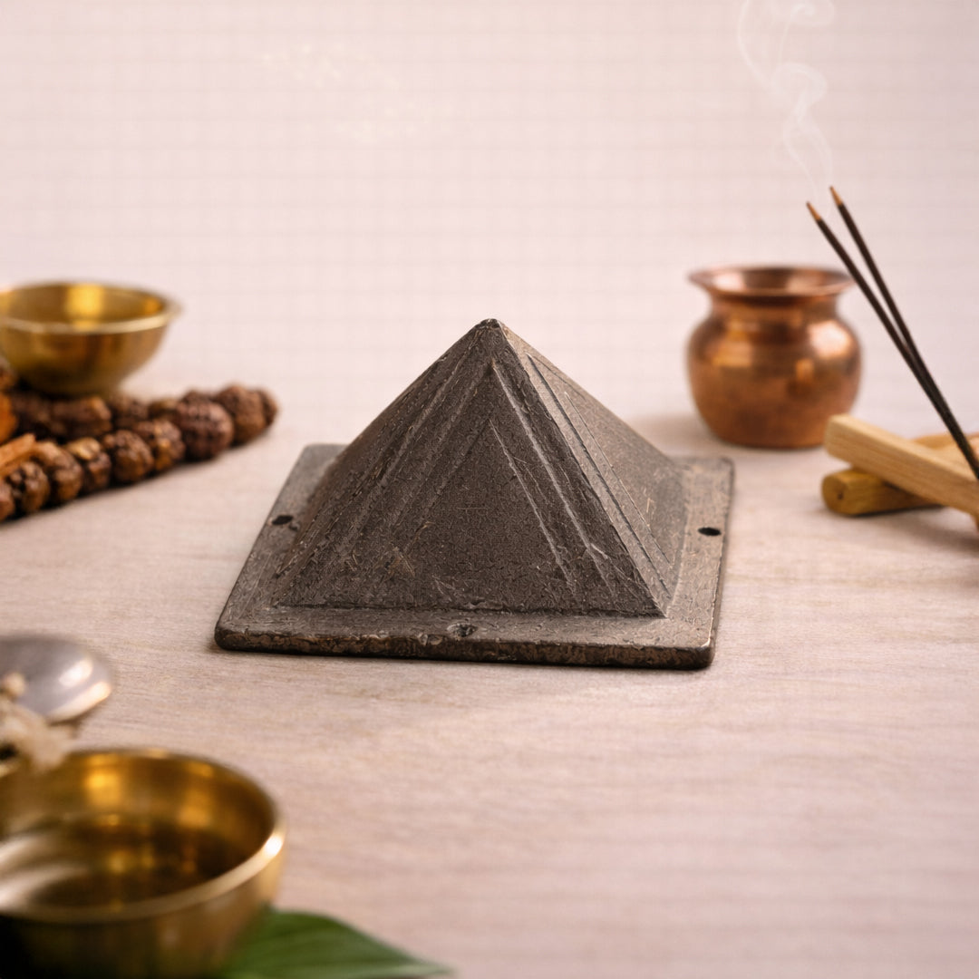 two layer lead pyramid for grounding and stability