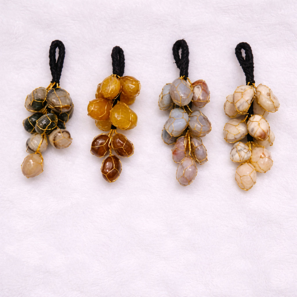 onyx tumble hanging for strength and emotional protection